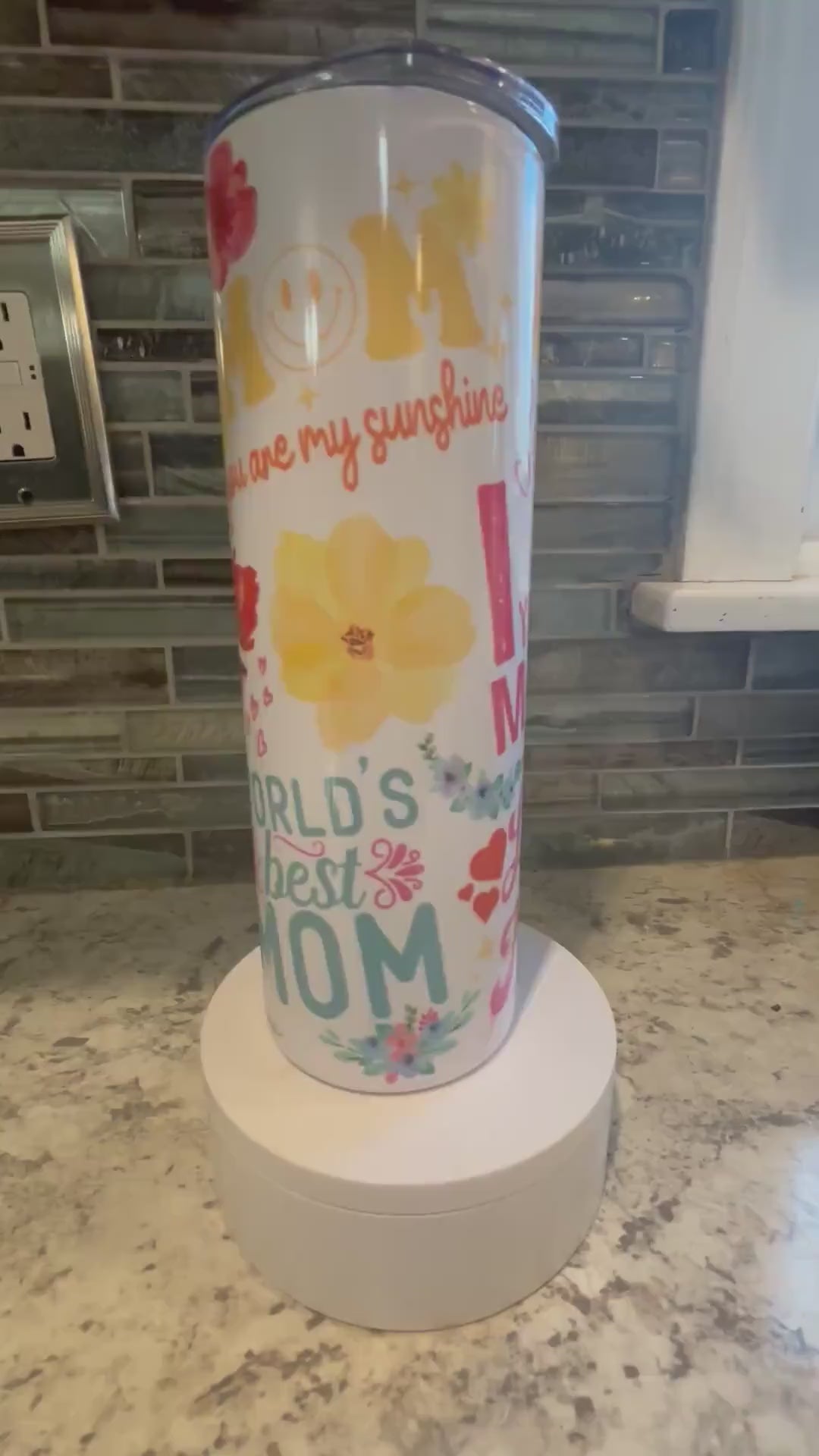 floral mom tumbler: Best Mom Ever, Happy Mommy Day, 20oz Insulated Cup